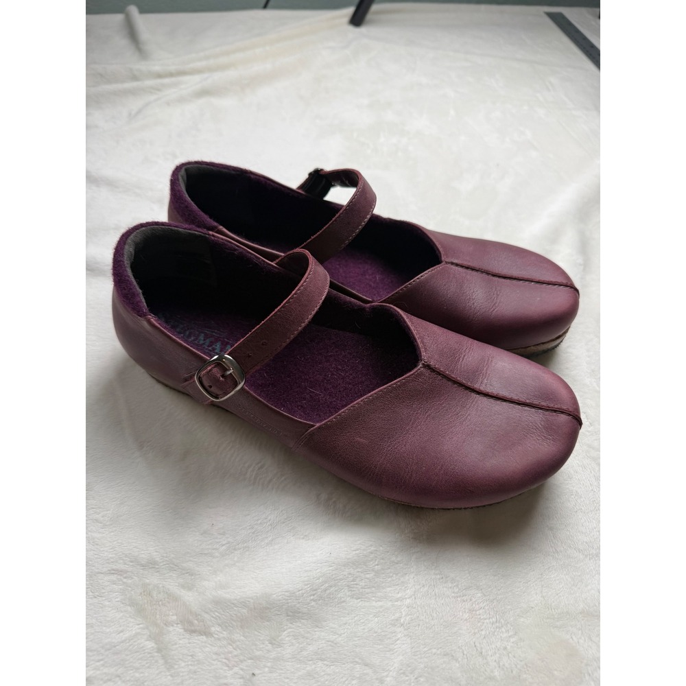 Women's Eva Leather Mary-Jane Leather Clogs Plum Burgundy Wool 9.5